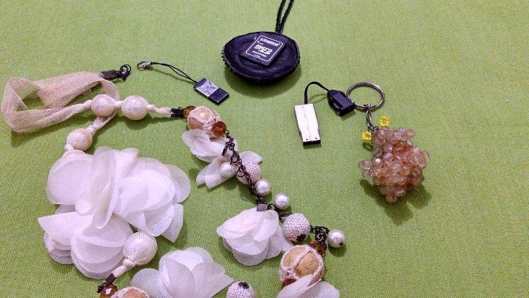 Afro-Brazilian handmade jewelry that hides a Tails USB stick